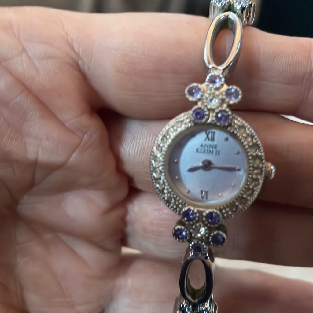 Anne Klein Ll Stainless Steel Back Thailand Quartz.